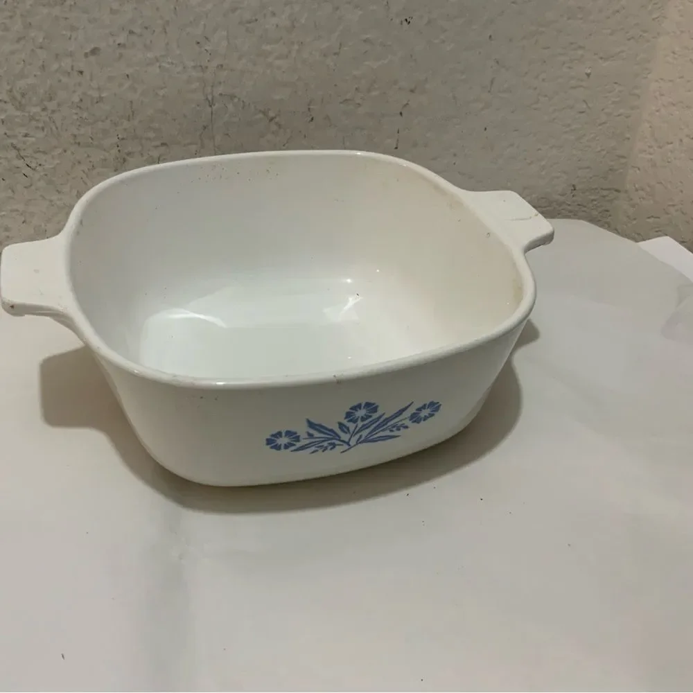 Vintage 1960's Corning Ware Blue Cornflower Casserole 1 1/2 QT P-1 1/2-B no  Lid